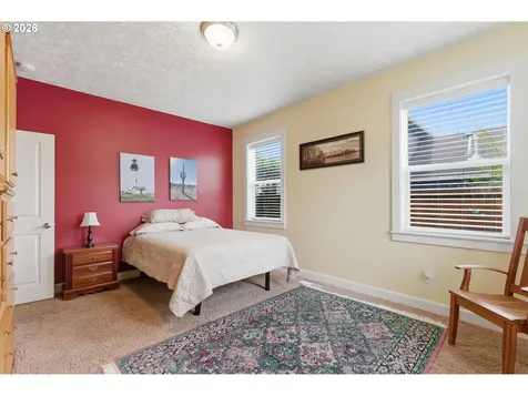 1607 Wood Duck Street Silverton OR 97381