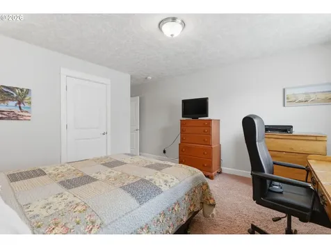 1607 Wood Duck Street Silverton OR 97381