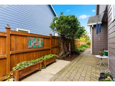 1607 Wood Duck Street Silverton OR 97381