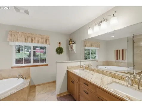 39692 Lacomb Drive Lebanon OR 97355