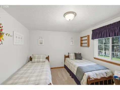 39692 Lacomb Drive Lebanon OR 97355