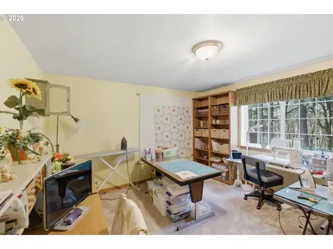 39692 Lacomb Drive Lebanon OR 97355