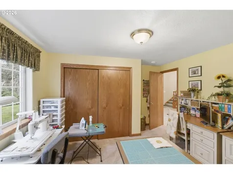 39692 Lacomb Drive Lebanon OR 97355