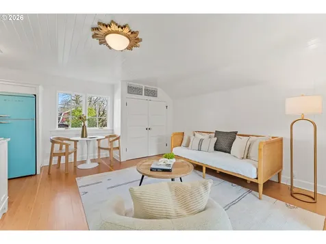 1728 NE Stanton Street Portland OR 97212