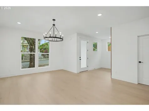 2922 SE Francis Street Portland OR 97202