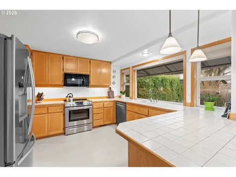 420 Lynnbrook Drive Eugene OR 97404