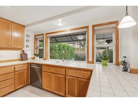 420 Lynnbrook Drive Eugene OR 97404