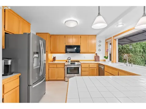 420 Lynnbrook Drive Eugene OR 97404
