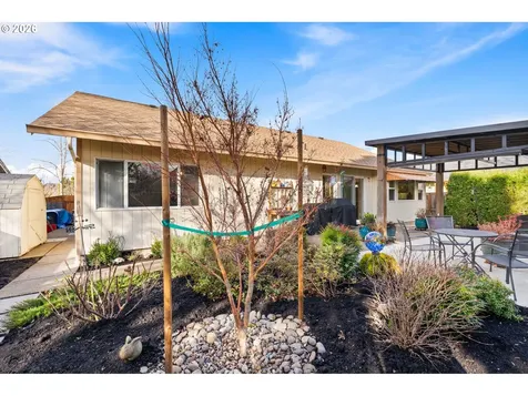 420 Lynnbrook Drive Eugene OR 97404