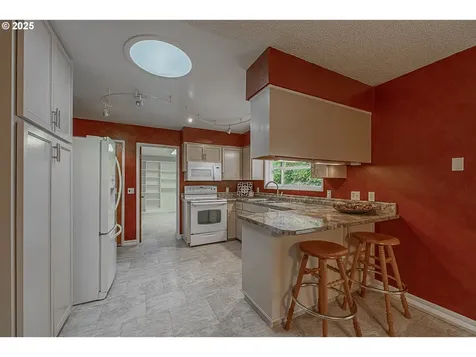620 N 9th Street Coos Bay OR 97420