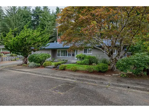 620 N 9th Street Coos Bay OR 97420