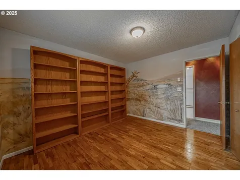 620 N 9th Street Coos Bay OR 97420