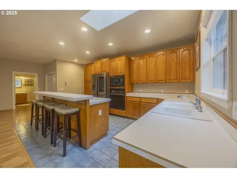 3190 NE Union Avenue Lincoln City OR 97367