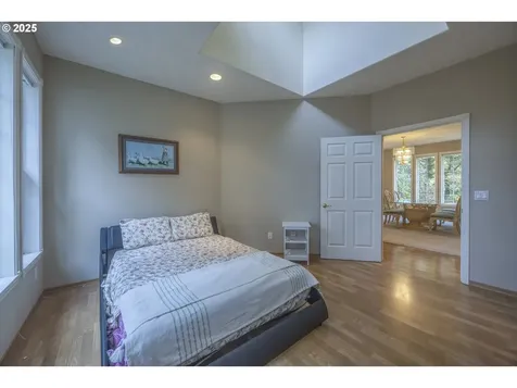3190 NE Union Avenue Lincoln City OR 97367