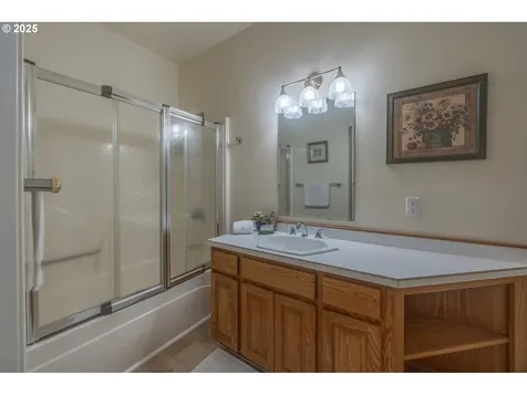 3190 NE Union Avenue Lincoln City OR 97367