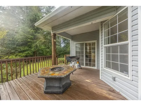 3190 NE Union Avenue Lincoln City OR 97367