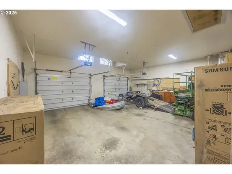 3190 NE Union Avenue Lincoln City OR 97367