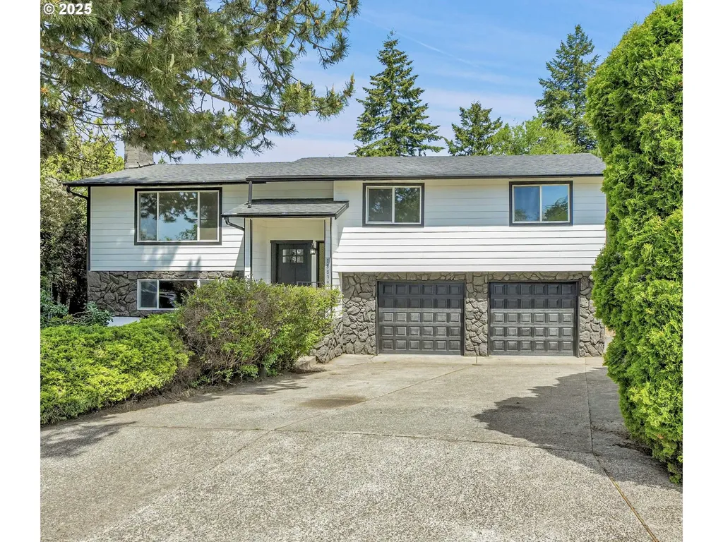 18839 NE Irving Court Portland OR 97230