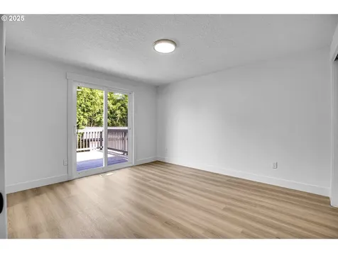 18839 NE Irving Court Portland OR 97230