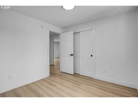 18839 NE Irving Court Portland OR 97230