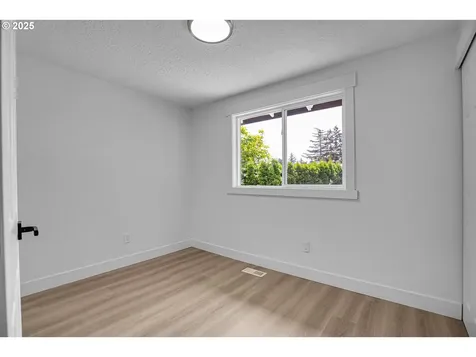 18839 NE Irving Court Portland OR 97230