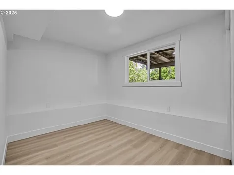 18839 NE Irving Court Portland OR 97230
