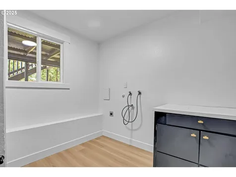 18839 NE Irving Court Portland OR 97230