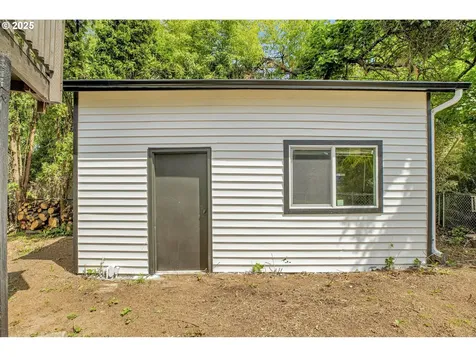18839 NE Irving Court Portland OR 97230