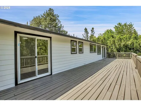 18839 NE Irving Court Portland OR 97230