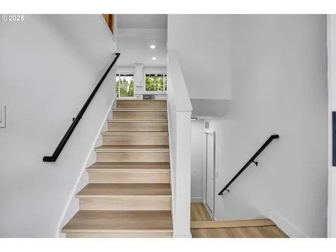 18839 NE Irving Court Portland OR 97230