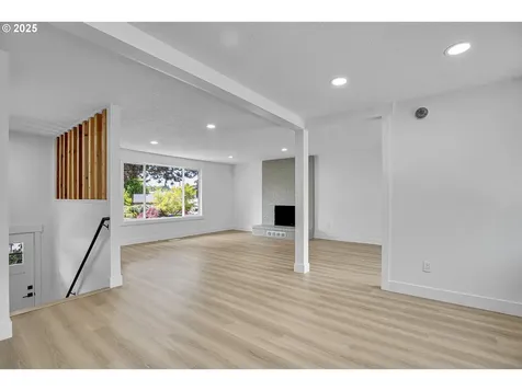 18839 NE Irving Court Portland OR 97230