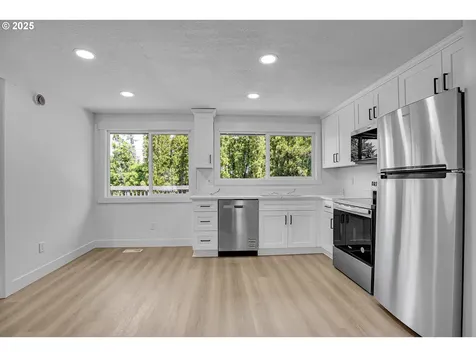 18839 NE Irving Court Portland OR 97230