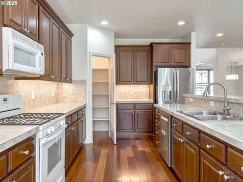 17511 NE 34th Street Vancouver WA 98682