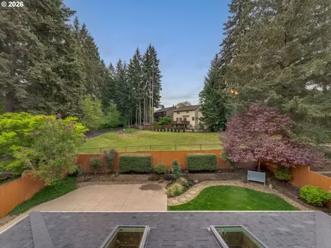 17511 NE 34th Street Vancouver WA 98682