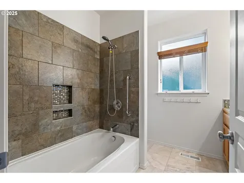 2812 NE 120th Avenue Vancouver WA 98682