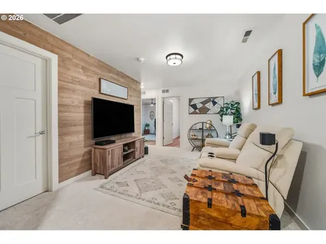 6230 SE Genrosa Street Hillsboro OR 97123