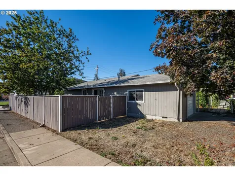 805 Deal Street Junction City OR 97448