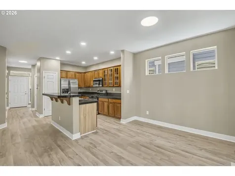 1011 SW 18th Way Troutdale OR 97060