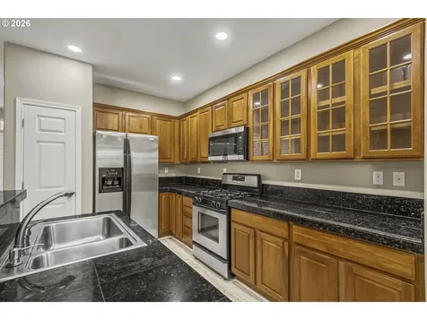 1011 SW 18th Way Troutdale OR 97060