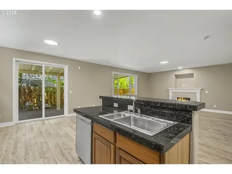 1011 SW 18th Way Troutdale OR 97060