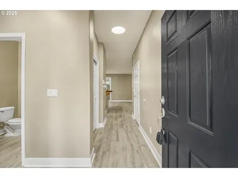1011 SW 18th Way Troutdale OR 97060