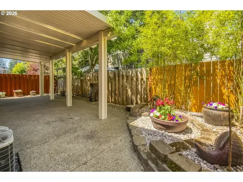 1011 SW 18th Way Troutdale OR 97060