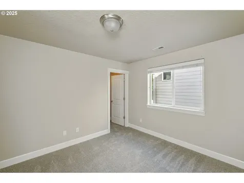 14255 SE Ellis Street Portland OR 97236