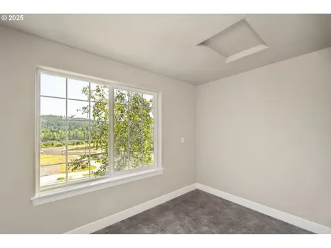 14255 SE Ellis Street Portland OR 97236