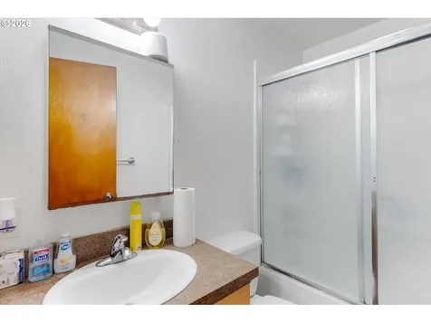 128 Robbins Street Woodland WA 98674