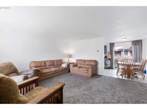 128 Robbins Street Woodland WA 98674