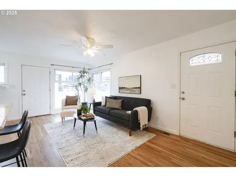 4539 SE 97th Avenue Portland OR 97266