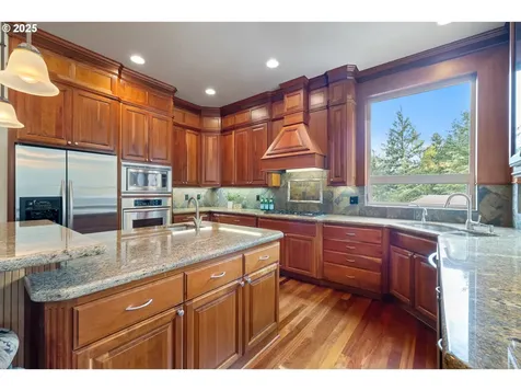 14079 SE Alta Vista Drive Happy Valley OR 97086