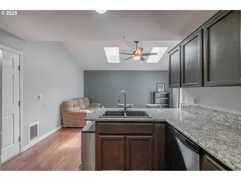 1203 River Oak Road Independence OR 97351