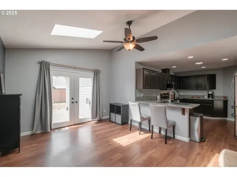 1203 River Oak Road Independence OR 97351